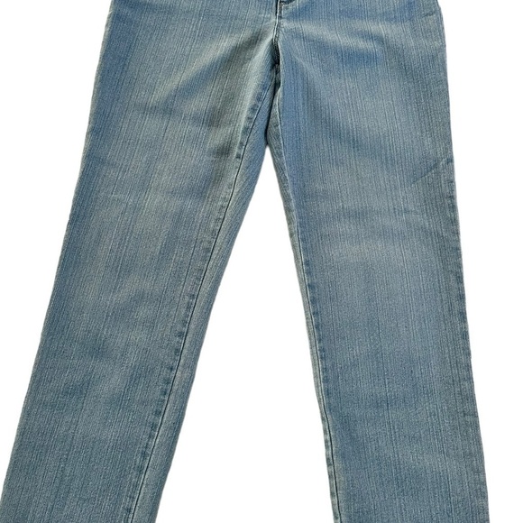 Gloria Vanderbilt Women's Amanda Light Blue Jeans Size 6 Missy - Picture 17 of 17